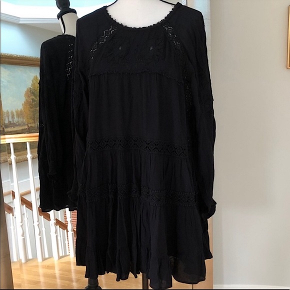 ❌SOLD❌ FREE PEOPLE Mini Dress Piece of Your Heart Tiered Beautiful Black Lace 🖤 - Picture 8 of 15